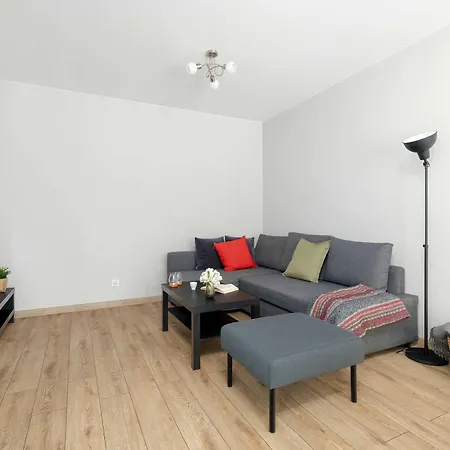 Unique With Balcony And Underground Parking By Renters Daire